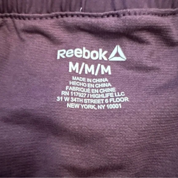 Reebok Womens Printed Essential Running Short with Pockets Pink Camouflage Med - Picture 7 of 9